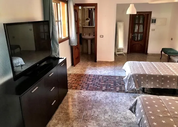 Casa Amarilla Junto Al Mar *