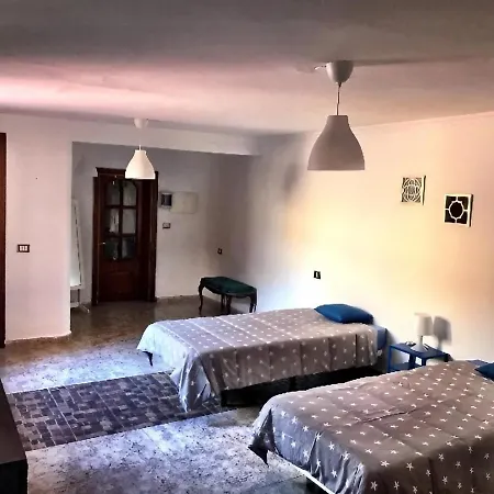 Casa Amarilla Junto Al Mar カンデラリア