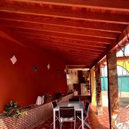Casa Amarilla Junto Al Mar * カンデラリア